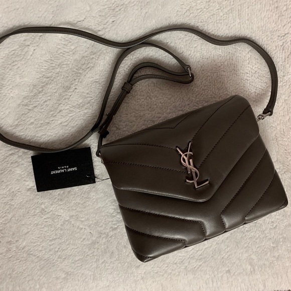 Offers welcome! Toy Loulou NWT - Picture 3 of 6